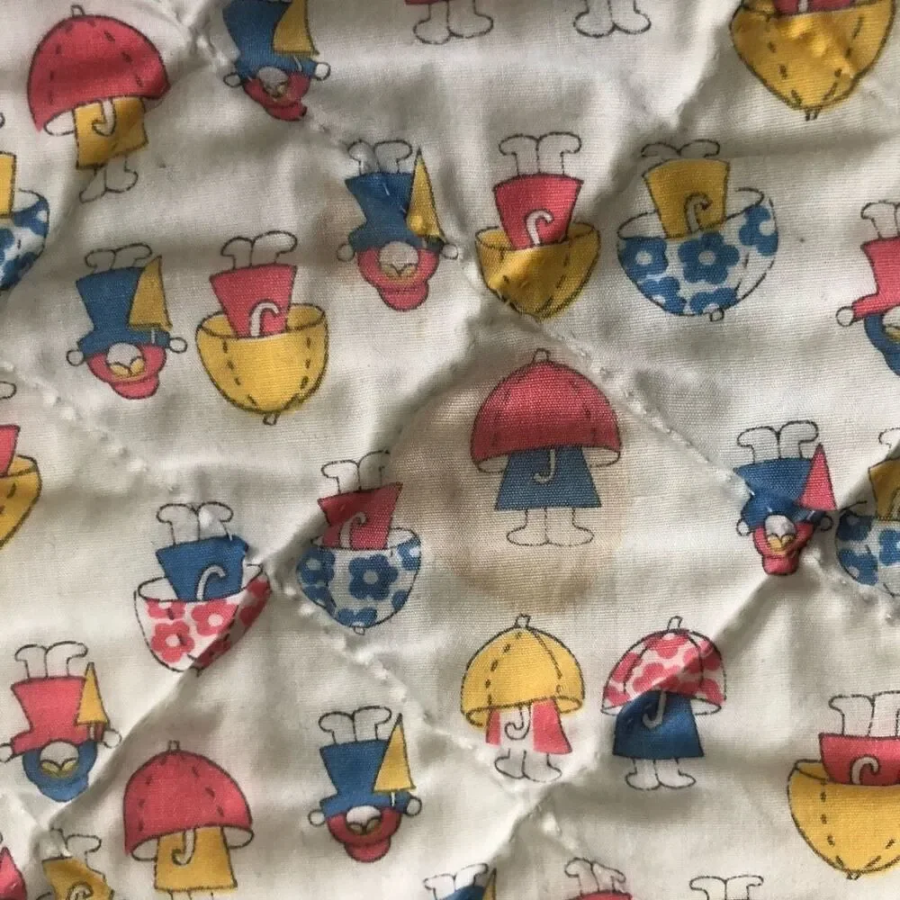 VTG Quilted Baby Blanket Umbrella Raincoat Novelty Print White Red Blue 34x34